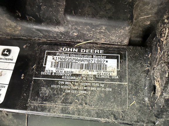 2024 John Deere XUV 835M - Photo26