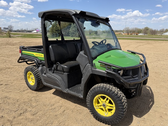 2024 John Deere XUV 835M - Photo1