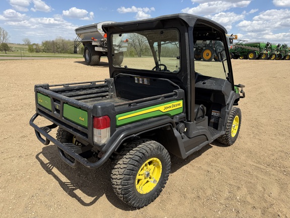 2024 John Deere XUV 835M - Photo3