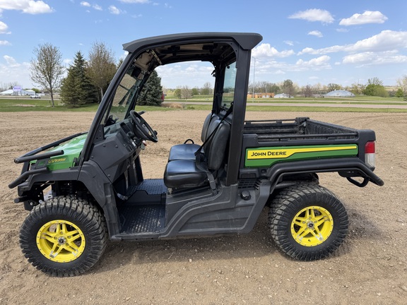 2024 John Deere XUV 835M - Photo6