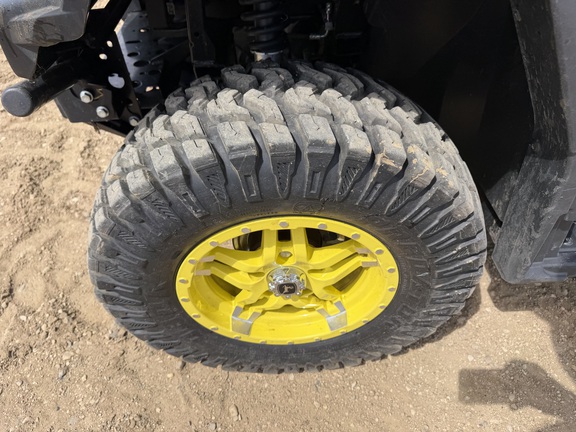 2024 John Deere XUV 835M - Photo10