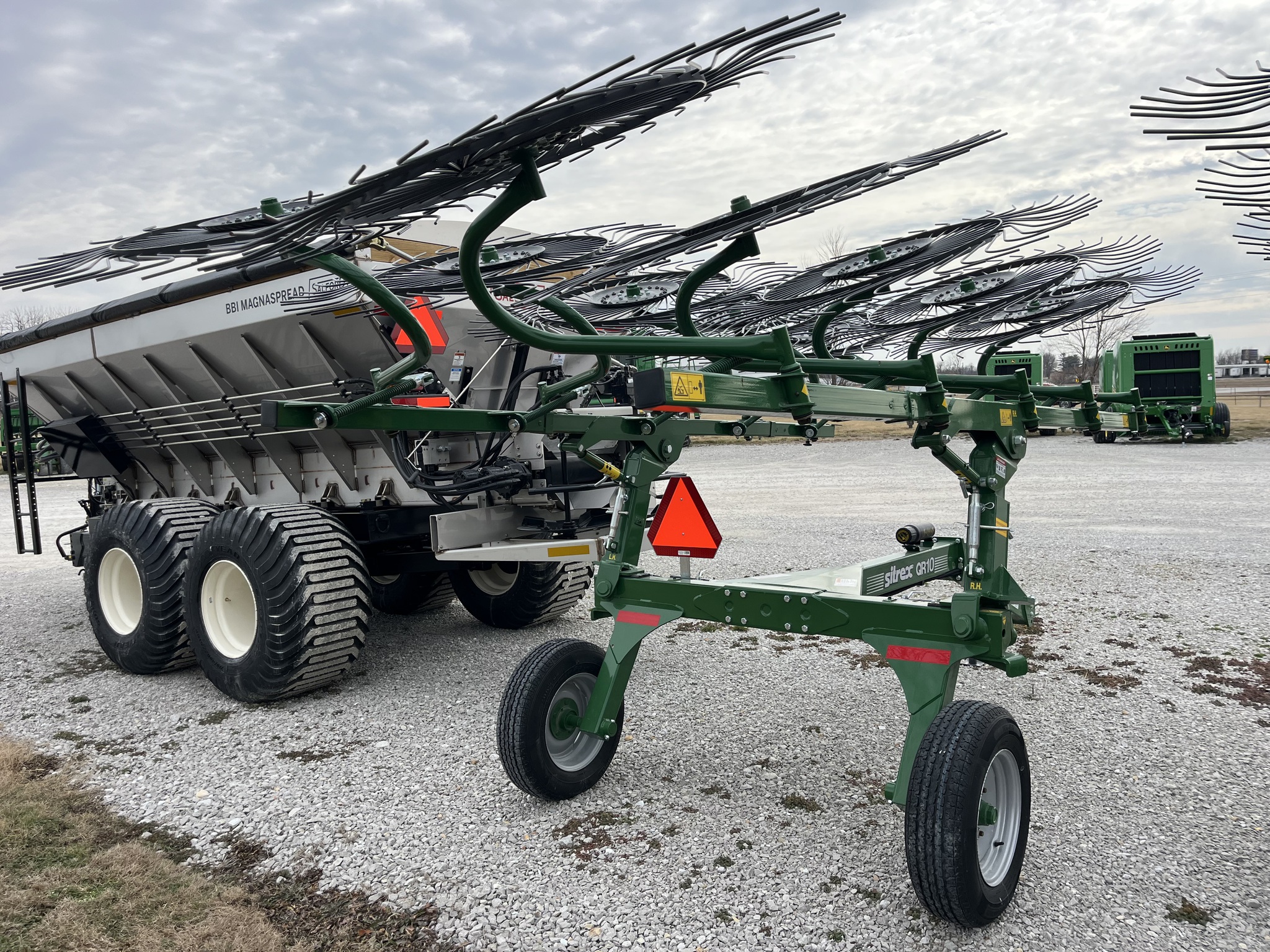  2025 Sitrex QR10 at Heritage Tractor in Nevada, MO