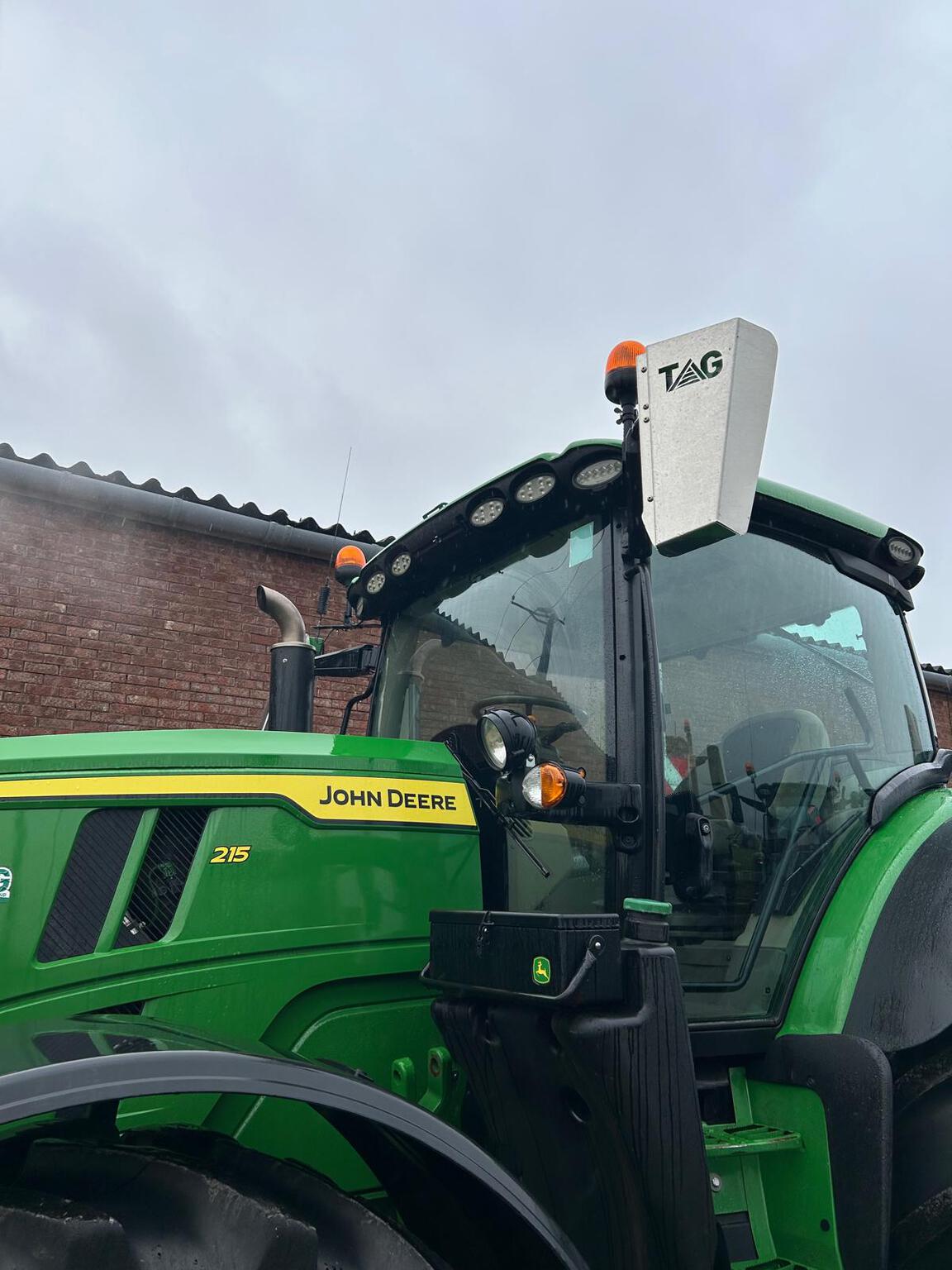 2023 John Deere 6R 215