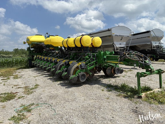 Photo of 2013 John Deere 1770NT CCS