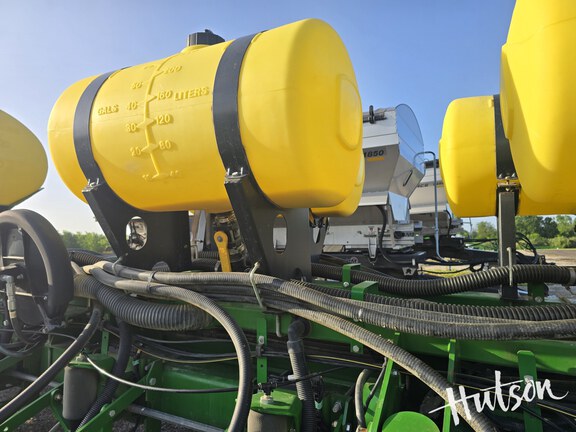Photo of 2013 John Deere 1770NT CCS