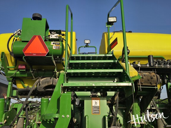 Photo of 2013 John Deere 1770NT CCS