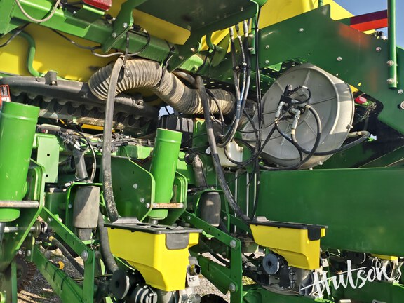 Photo of 2013 John Deere 1770NT CCS