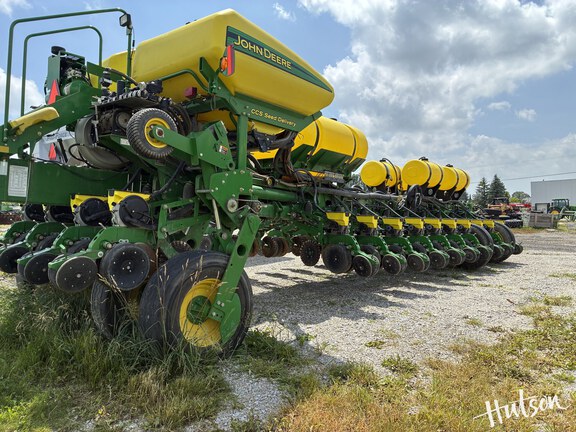 Photo of 2013 John Deere 1770NT CCS