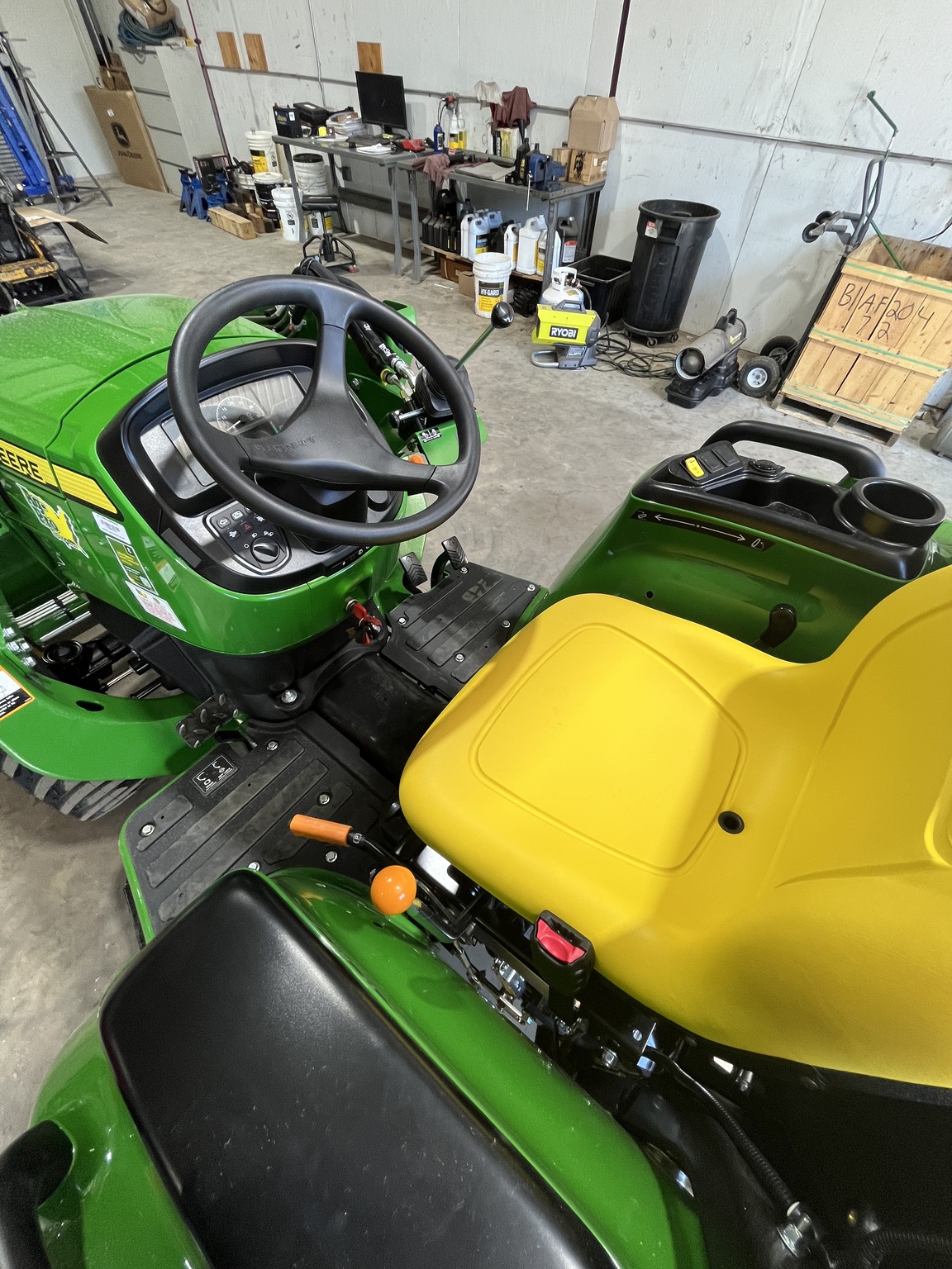 2026 John Deere 3032E Image 3