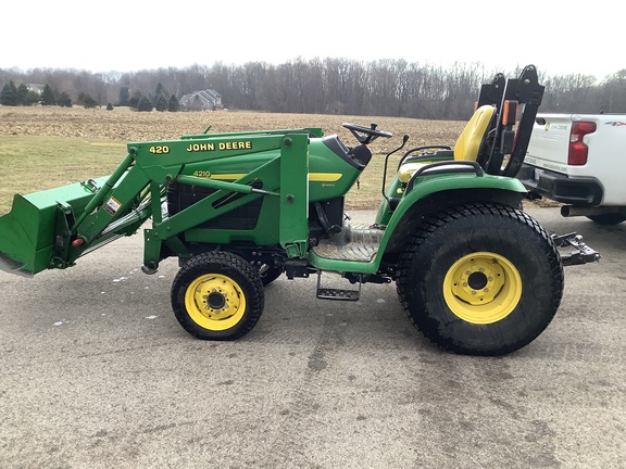 Photo of 2002 John Deere 4210