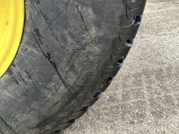 Photo of 2002 John Deere 4210