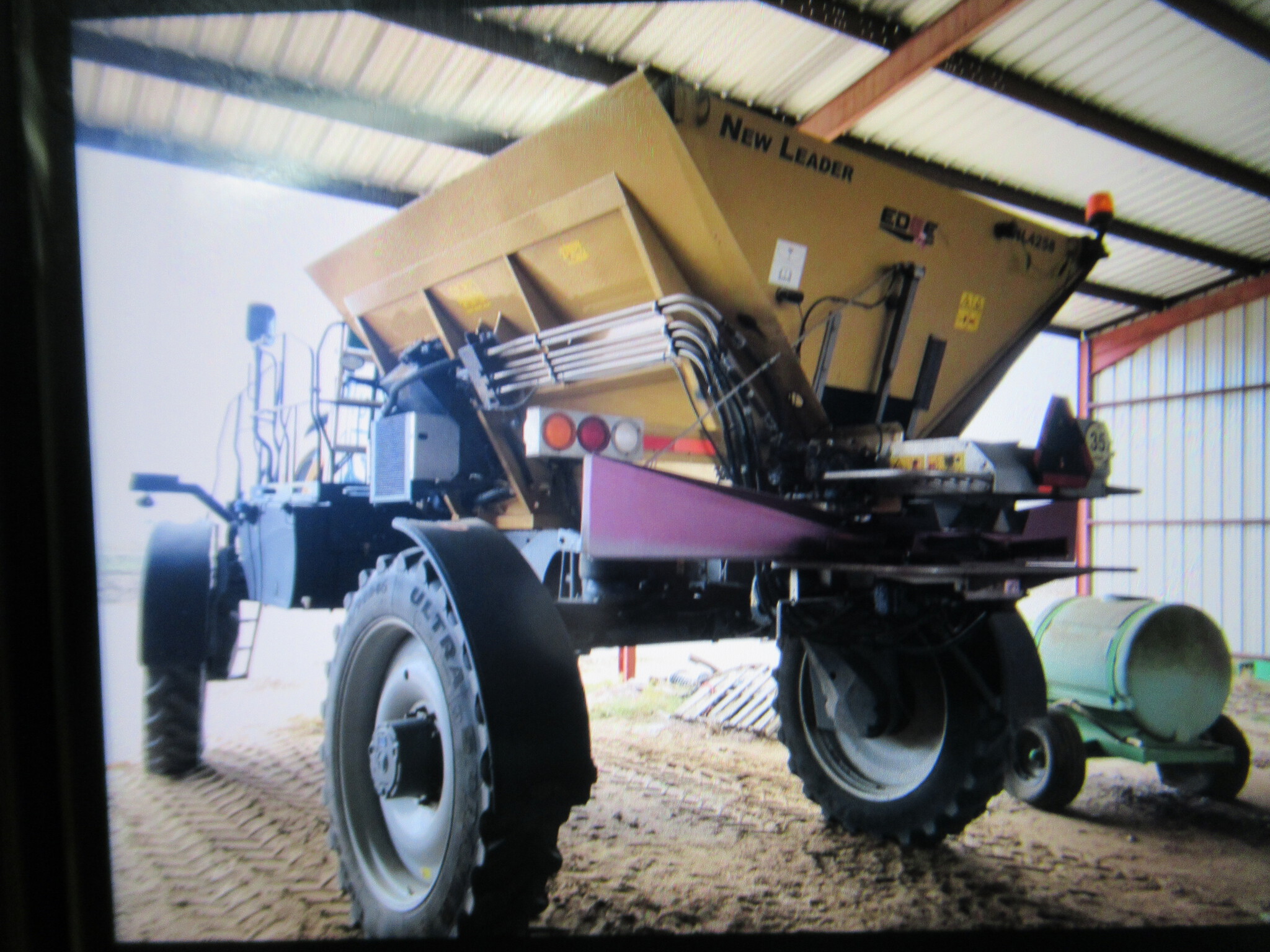 2018 RoGator RG900C Image 4