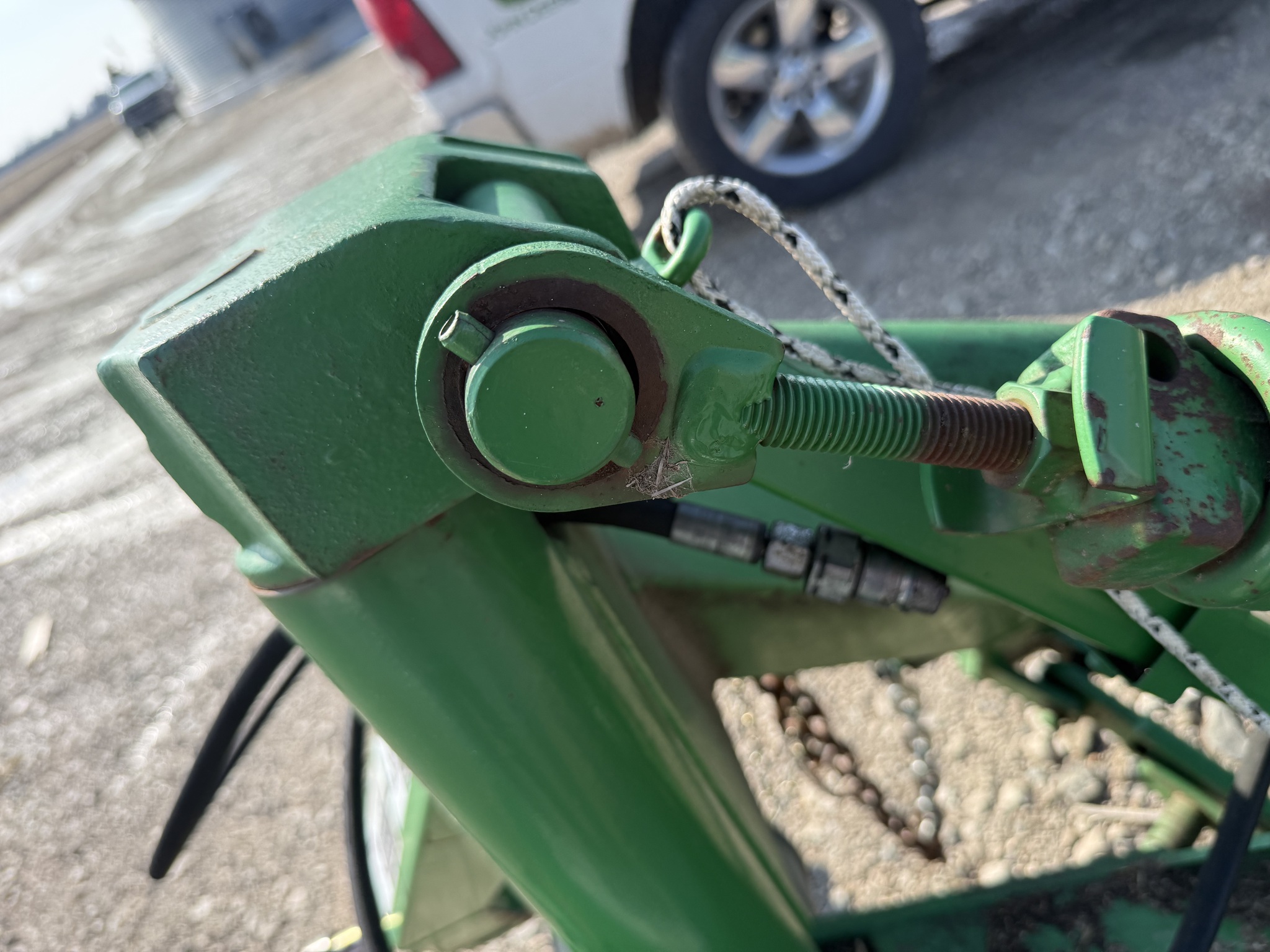 2011 John Deere 275 Image 11