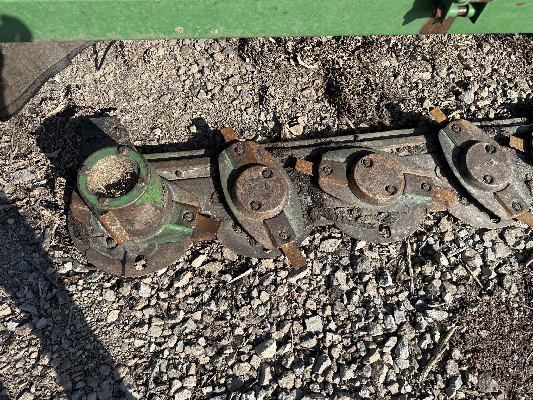 2011 John Deere 275 Image 3