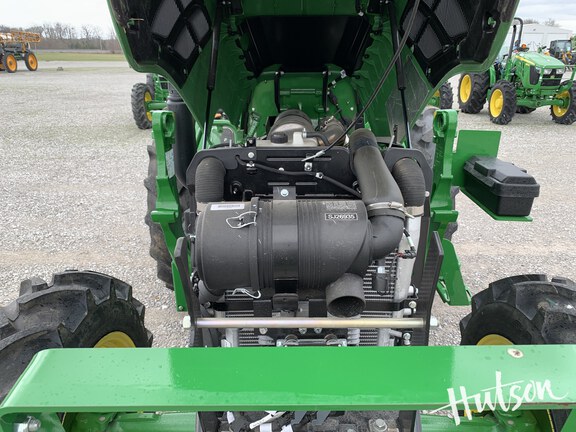 Photo of 2025 John Deere 5060E
