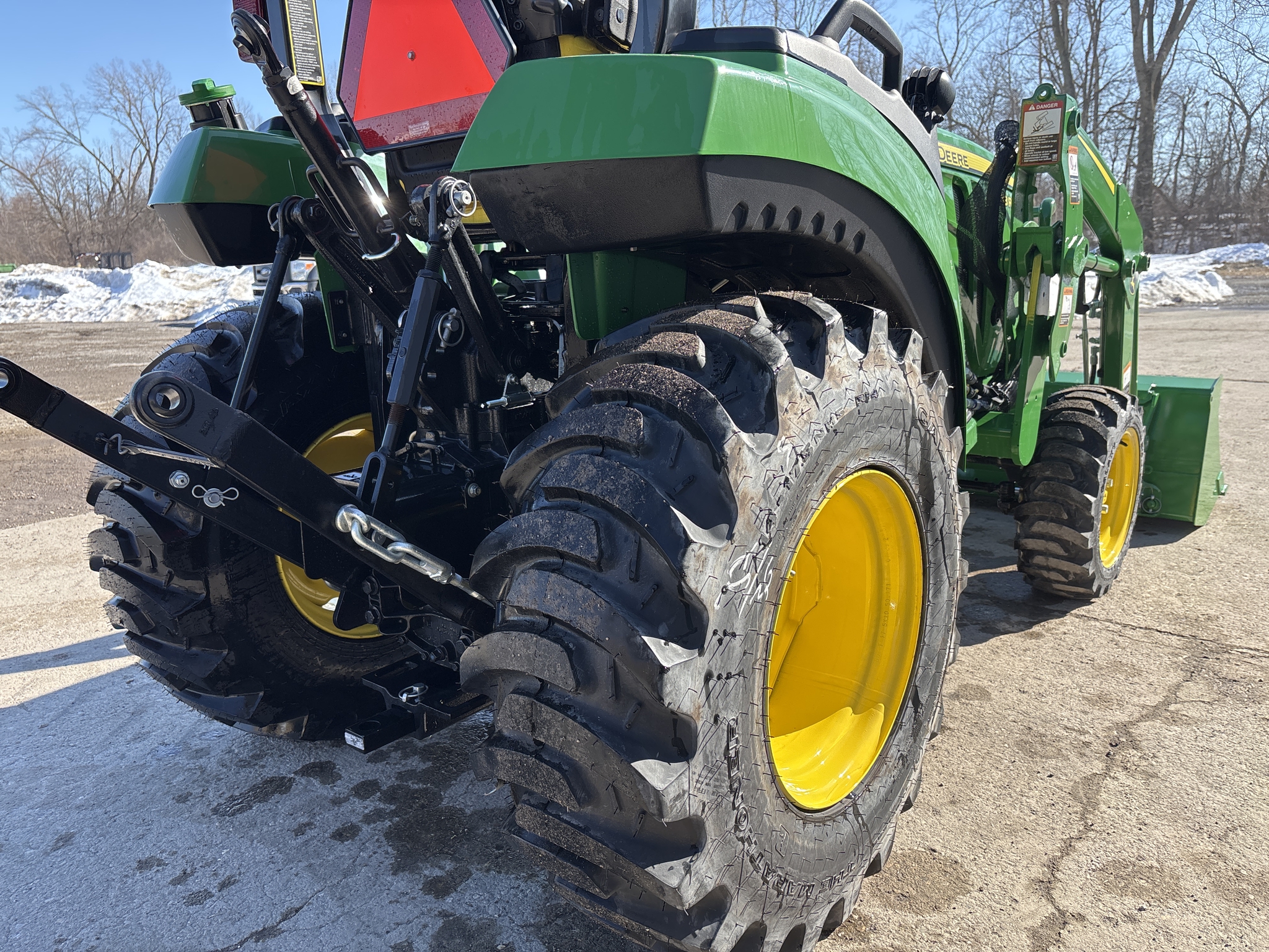 New In-Stock 2025 John Deere 2038R Compact Utility Tractors at Koenig Equipment in Knightstown, IN - PhotoXL11