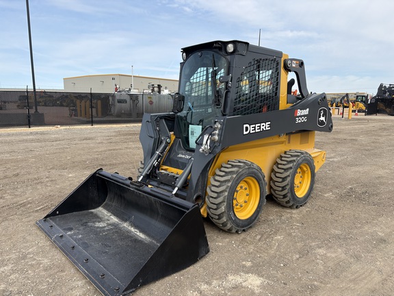 Photo of a 2024 John Deere 320G