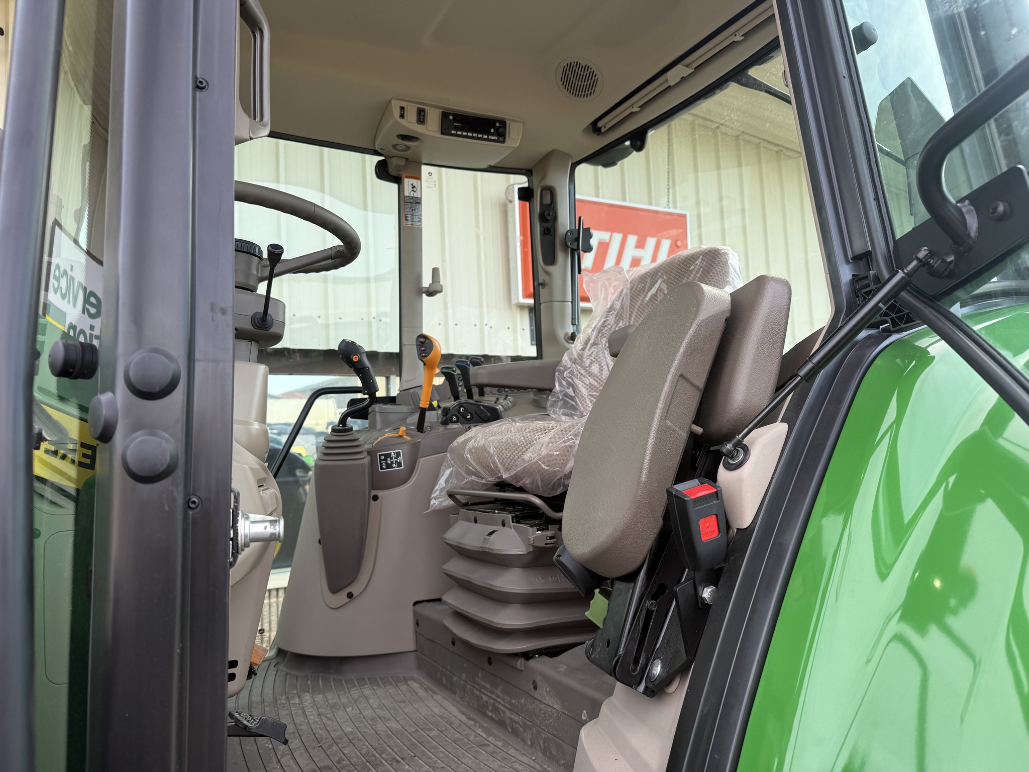 2025 John Deere 6M 125 Image 9