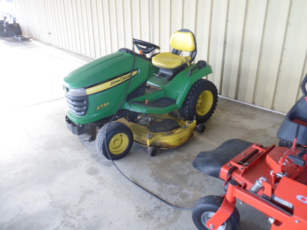 John Deere X530 Image 4