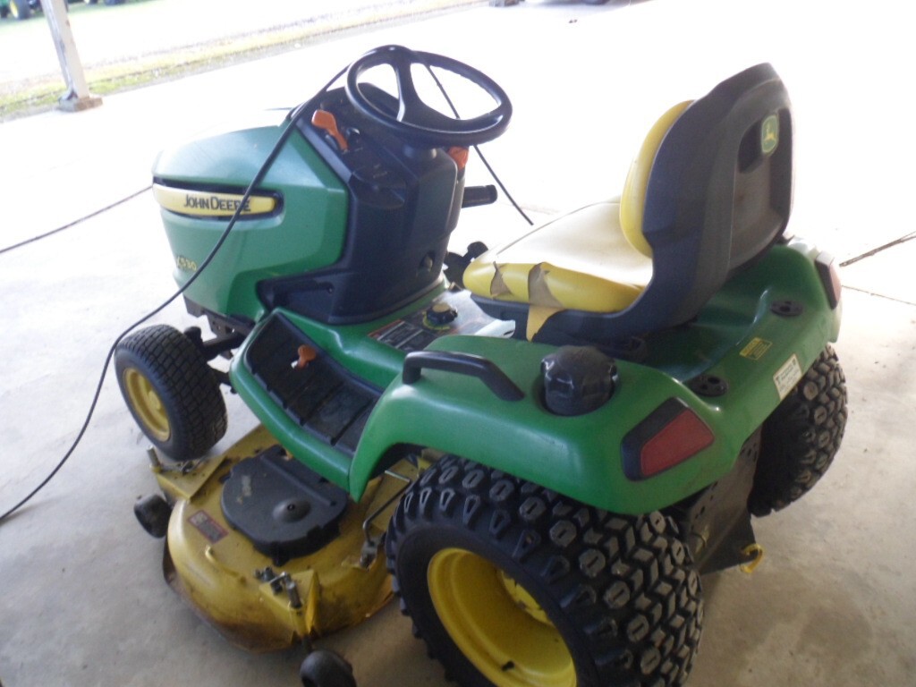 John Deere X530 Image 5