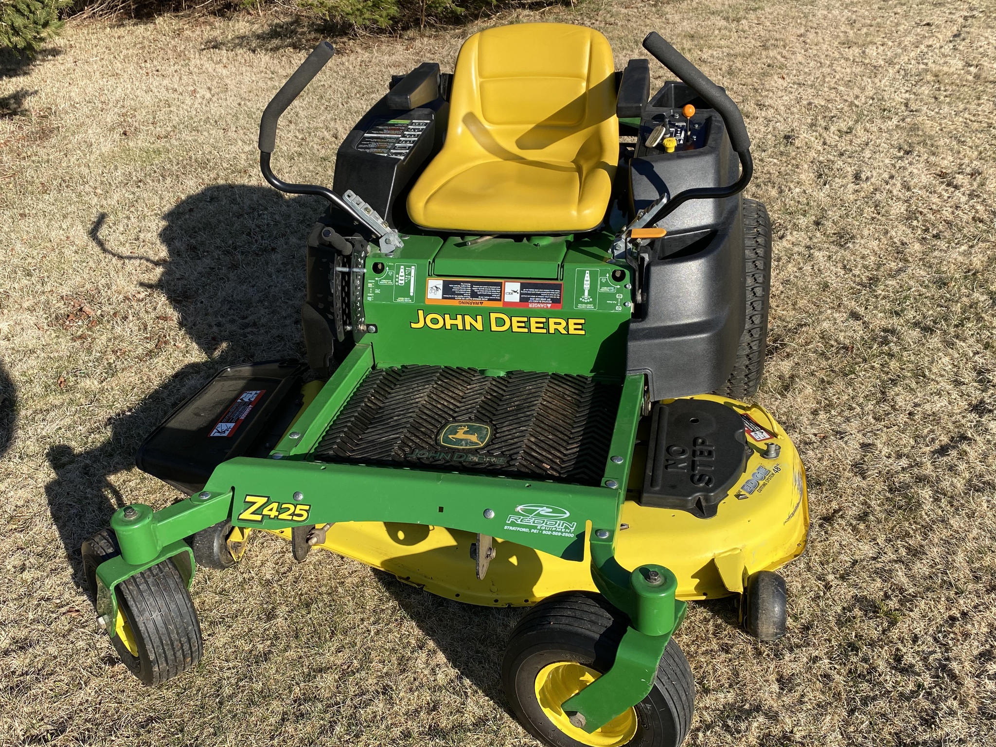 2012 John Deere Z425 Image 3