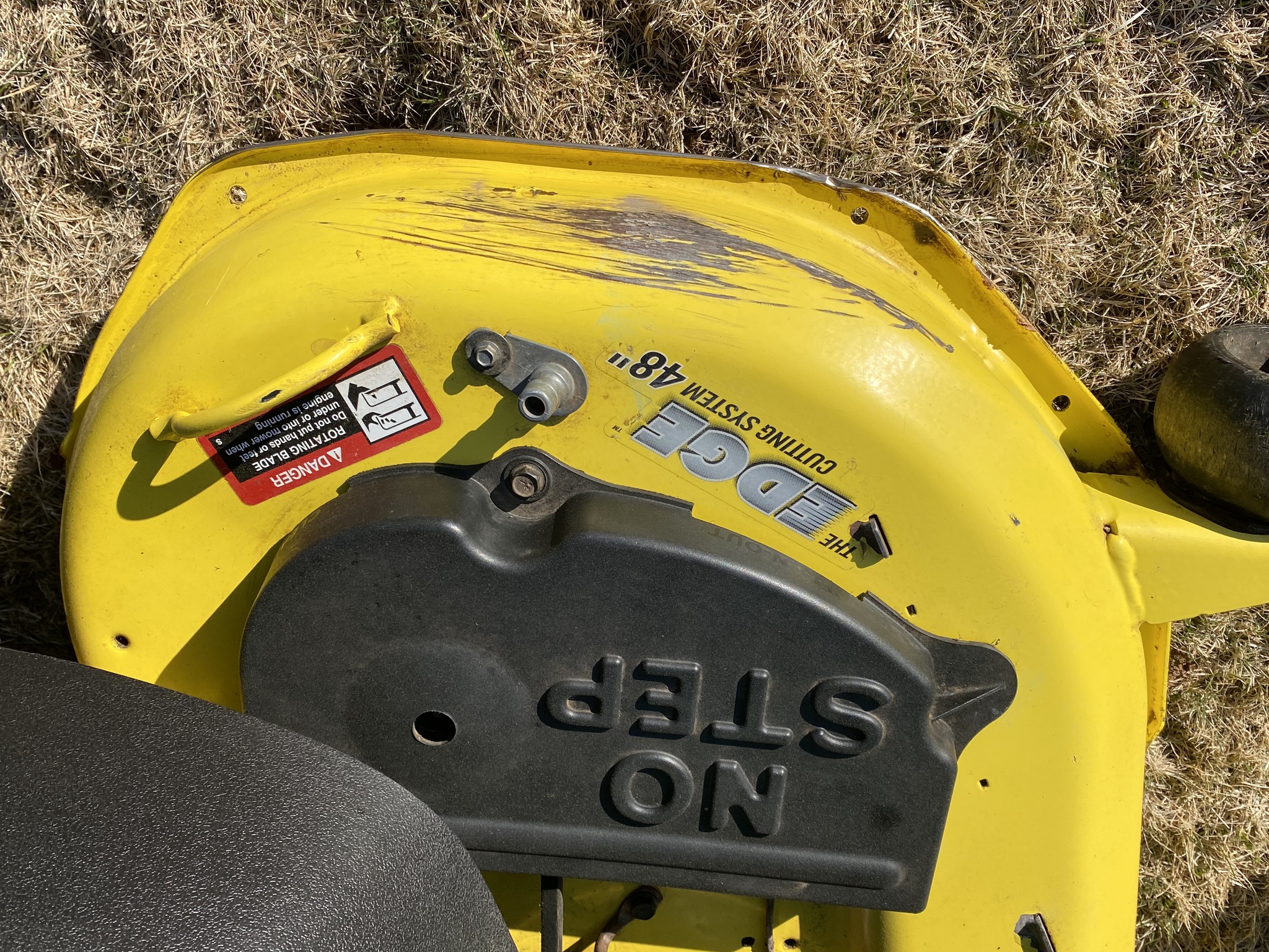 2012 John Deere Z425 Image 10