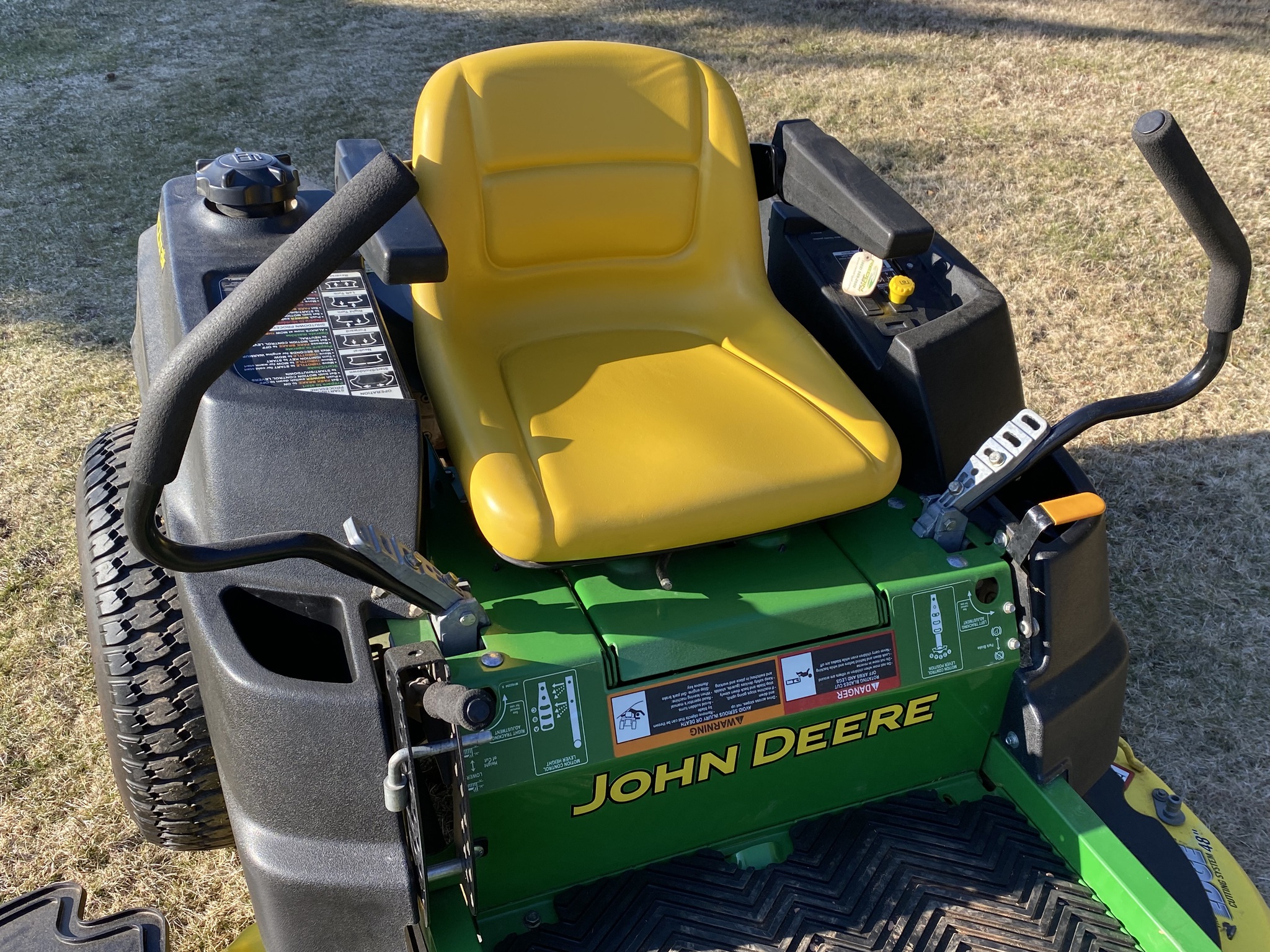 2012 John Deere Z425 Image 4