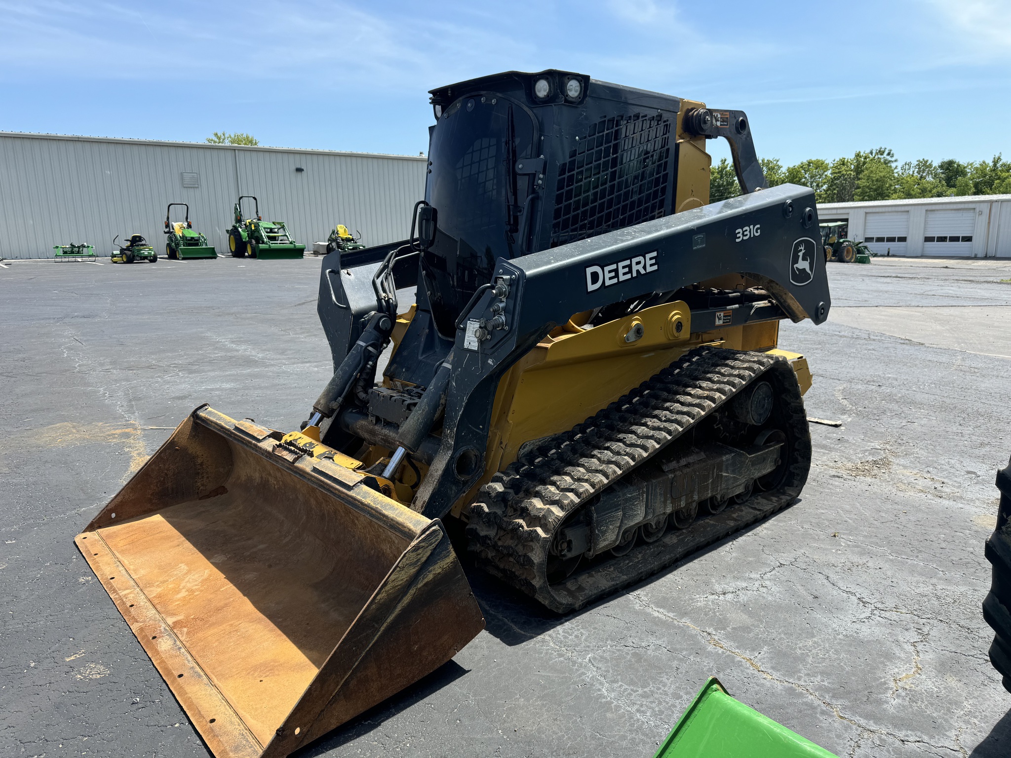 2023 John Deere 331G