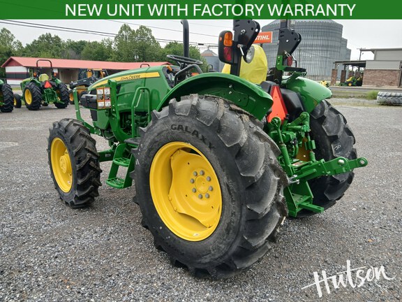 Photo of 2025 John Deere 5060E