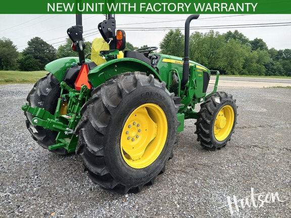 Photo of 2025 John Deere 5060E