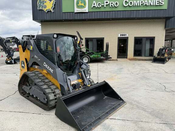 0 John Deere 317G-4