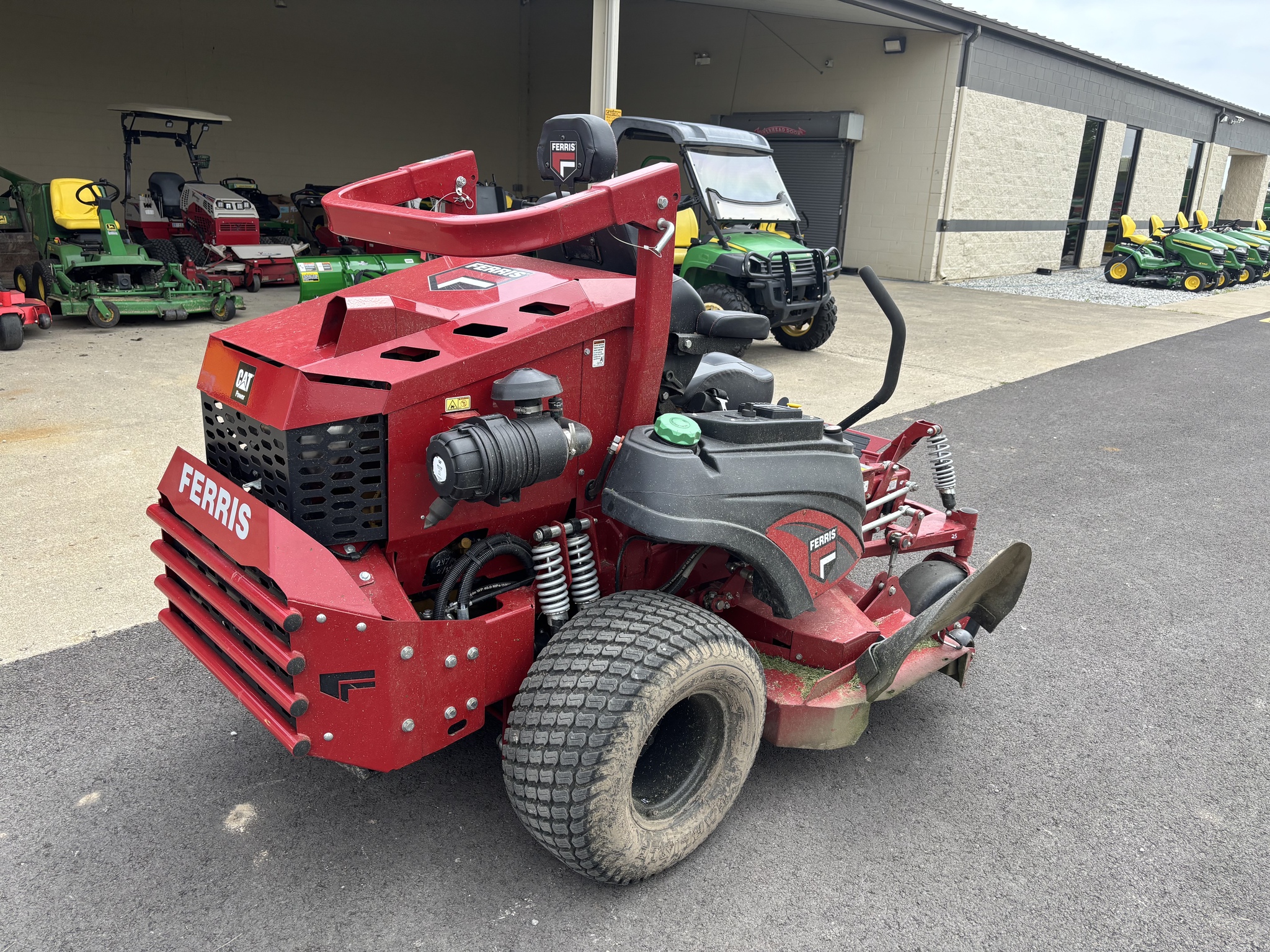 Used 2021 Ferris IS6200 48 Zero Turn Mowers at Koenig Equipment in Urbana, OH - PhotoXL2