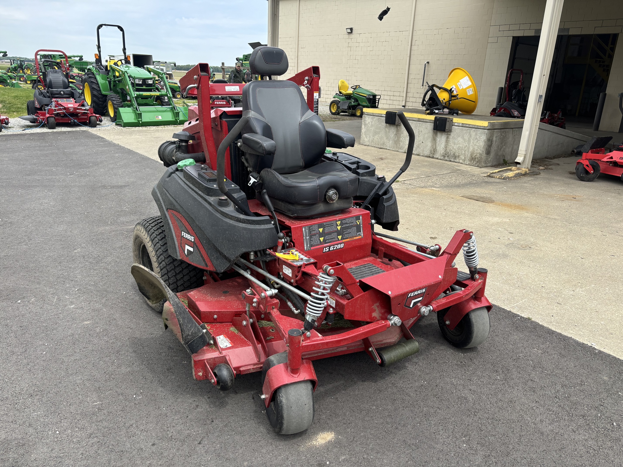 Used 2021 Ferris IS6200 48 Zero Turn Mowers at Koenig Equipment in Urbana, OH - PhotoXL5