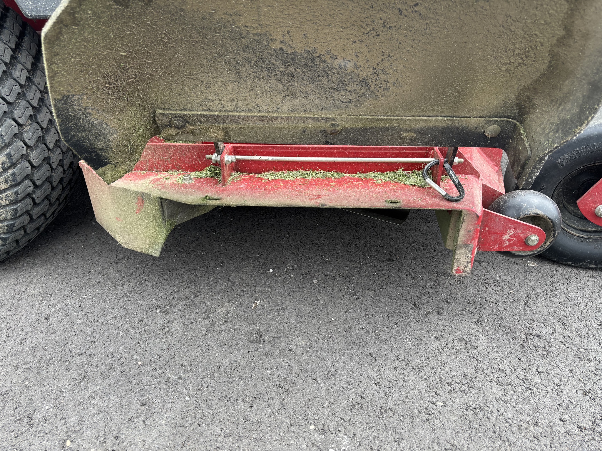 Used 2021 Ferris IS6200 48 Zero Turn Mowers at Koenig Equipment in Urbana, OH - PhotoXL9