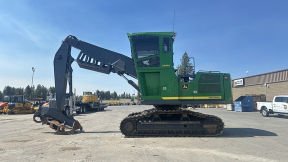 2022 John Deere 2656G