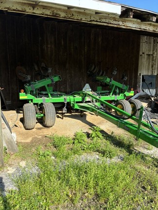 2014 John-Deere 2100