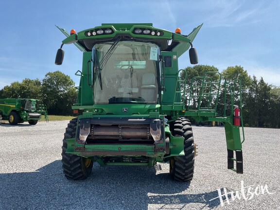 Photo of 2014 John Deere S680