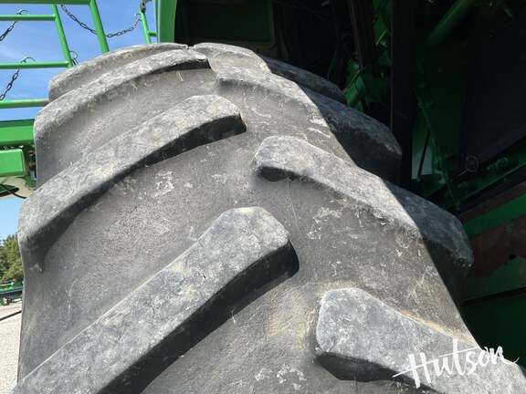 Photo of 2014 John Deere S680