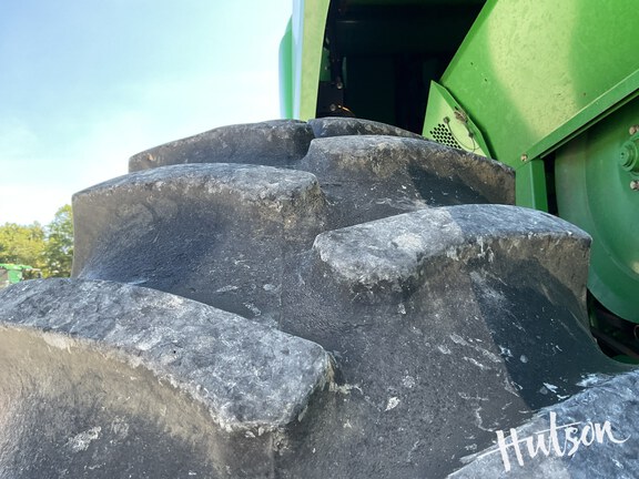 Photo of 2014 John Deere S680