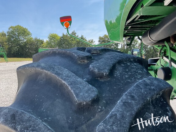 Photo of 2014 John Deere S680