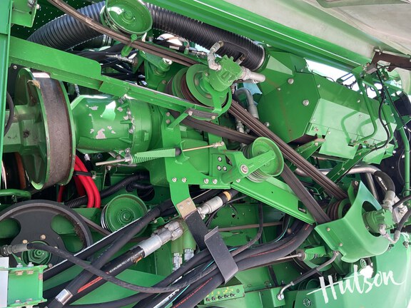 Photo of 2014 John Deere S680