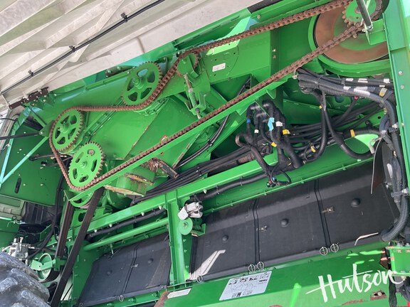 Photo of 2014 John Deere S680