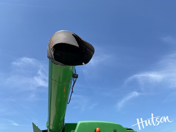 Photo of 2014 John Deere S680
