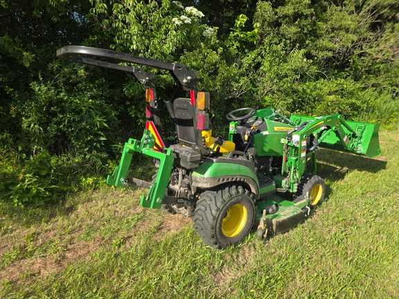 Used 2024 John Deere 1025R Compact Utility Tractors at Koenig Equipment in Urbana, OH - Photo4