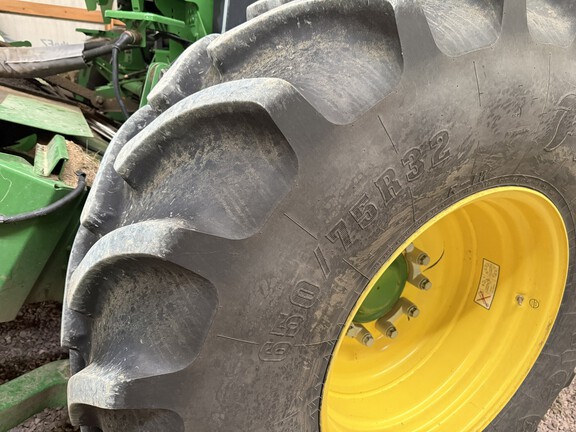 2024 John Deere W235R - Photo6