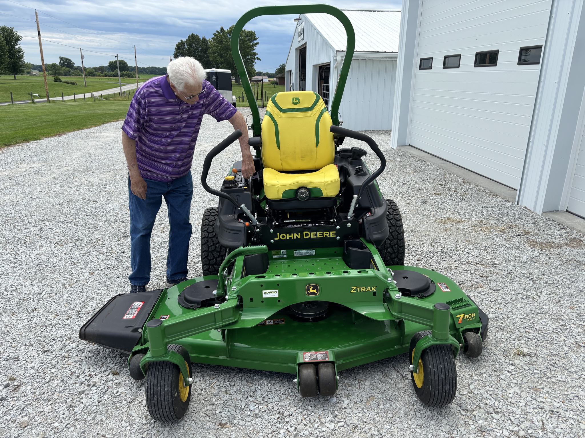Used 2024 John Deere Z950M Zero Turn Mowers at Koenig Equipment in Knightstown, IN - PhotoXL1