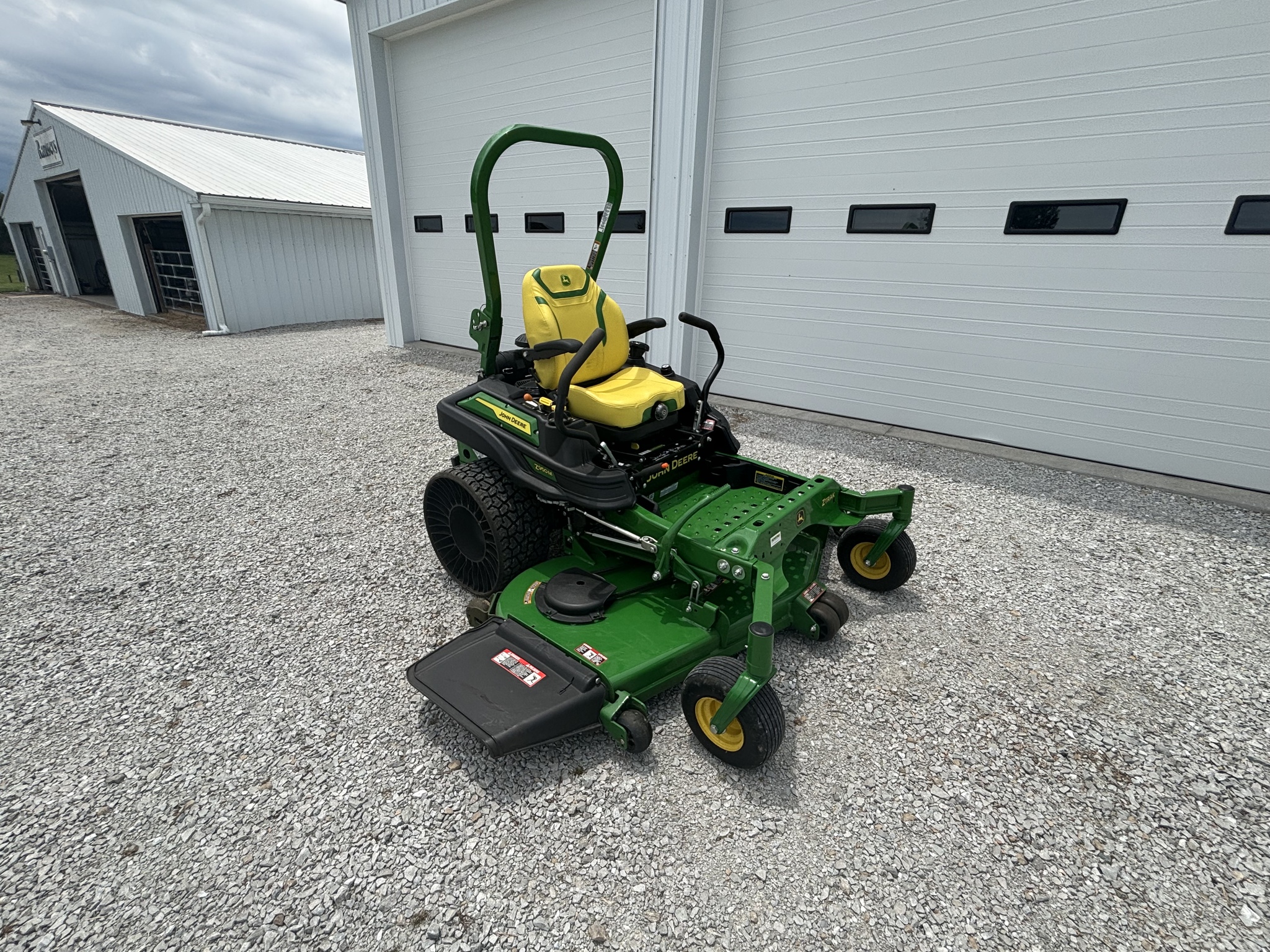 Used 2024 John Deere Z950M Zero Turn Mowers at Koenig Equipment in Knightstown, IN - PhotoXL2
