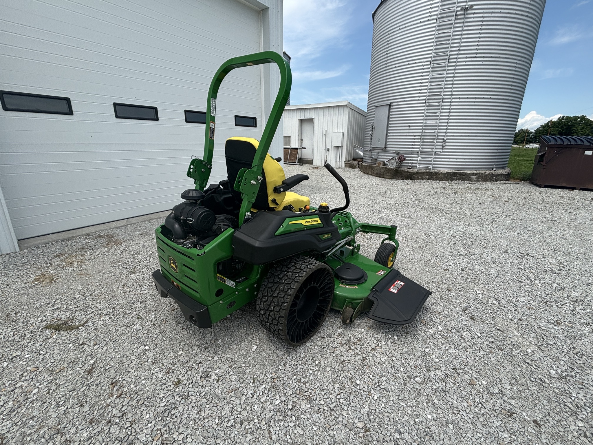 Used 2024 John Deere Z950M Zero Turn Mowers at Koenig Equipment in Knightstown, IN - PhotoXL4