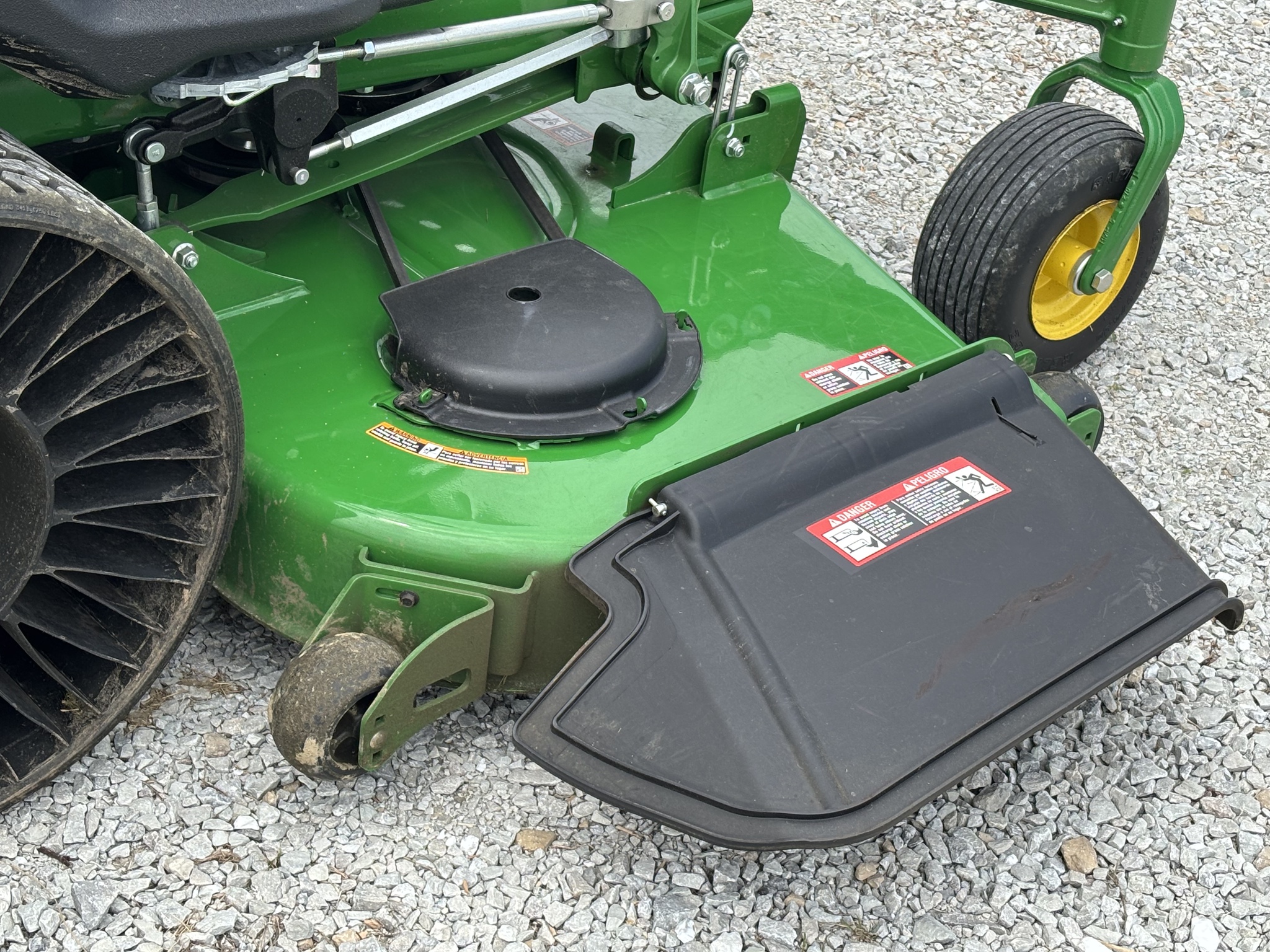 Used 2024 John Deere Z950M Zero Turn Mowers at Koenig Equipment in Knightstown, IN - PhotoXL10