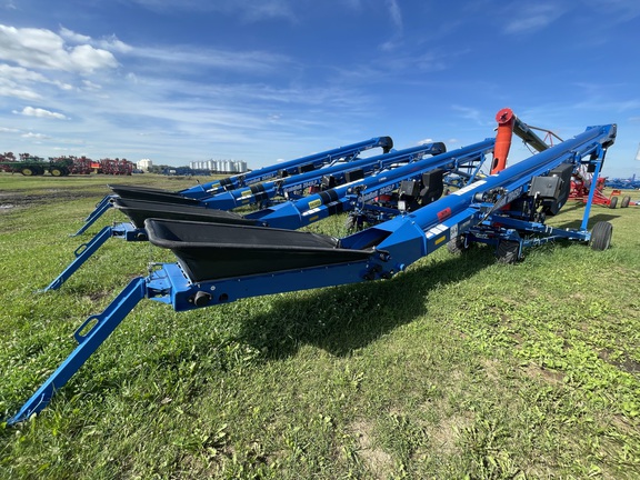 Photo of 2024 John Deere 2045LP